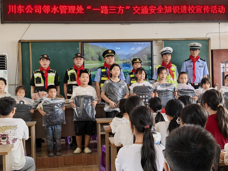 439bb747f4c347315c68e2d2e2ba1d1_副本.jpg