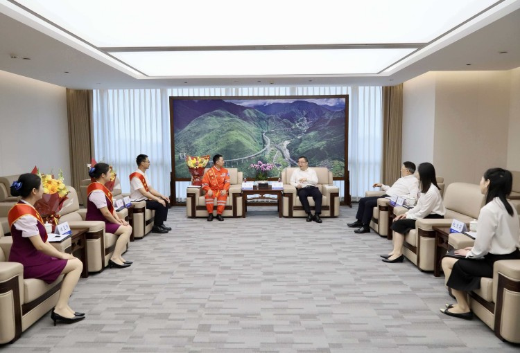fd42e78e0b76d0f30eadc27401093f3c_副本.jpg